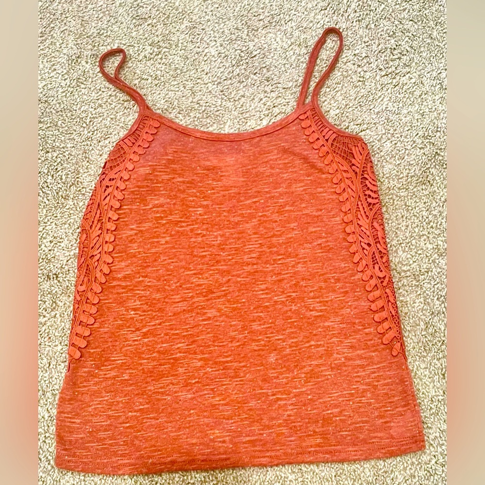 NWOT. Venus flowing tank. Beautiful lace detail on both sides, spaghetti strap.